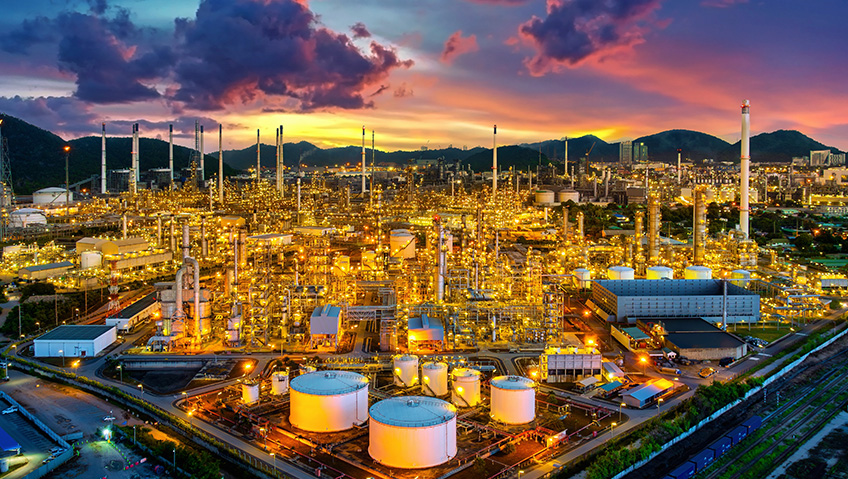 U.S. set to construct first new oil refinery in 50 years